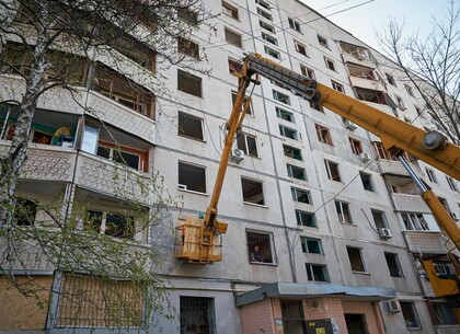 У Харкові залишаються без скління 106 тисяч вікон