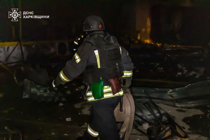 Новини Харкова: атаки дронів спричинили пожежі у Пісочині, Дергачах і Курортному