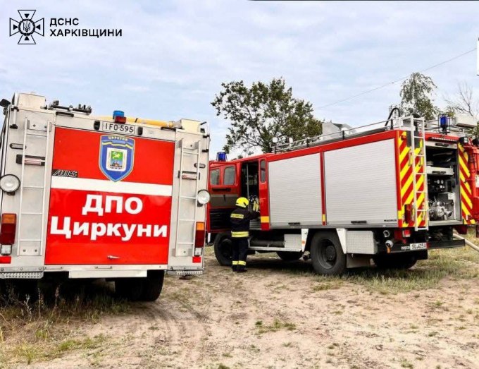 Новини Харкова: після обстрілу села Руські Тишки згорів приватний будинок