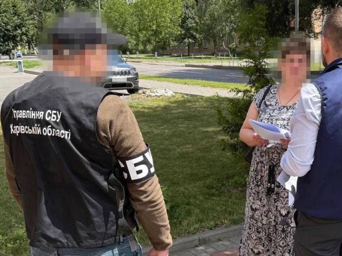 Жінку з Куп’янського району судитимуть за роботу у фейковій податковій окупантів