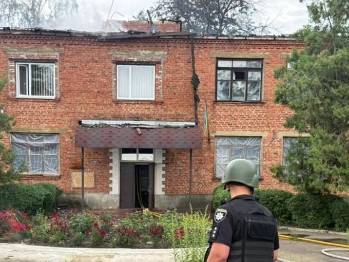 Російські обстріли Харківщини: поранені дві жінки, поліція фіксує нові злочини