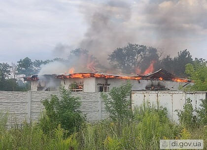 Окупанти обстріляли шість населених пунктів Харківщини: поранено двох чоловіків, зруйновано цивільні об’єкти