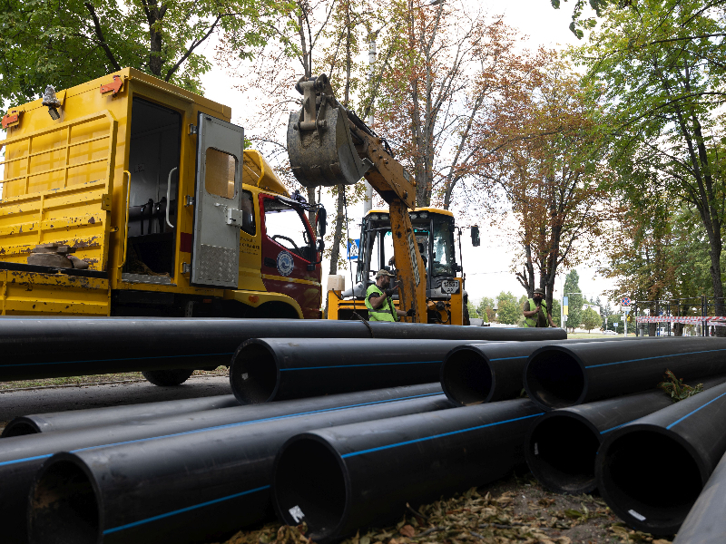 У Харкові відновили понад 2 км водогонів