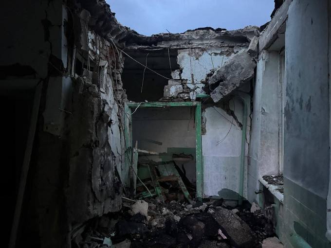 Новини Харкова: у Золочеві дрони знищили будівлю лікарні