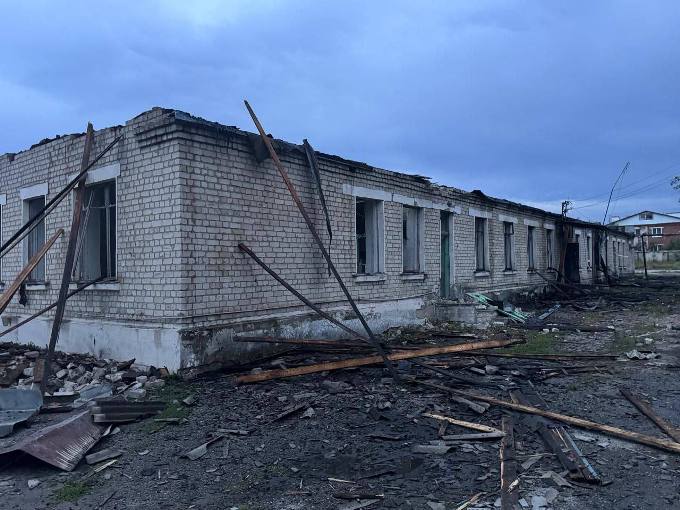 Новини Харкова: у Золочеві дрони знищили будівлю лікарні