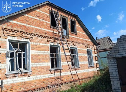 Внаслідок обстрілів Харківщини за добу постраждали 4 людини, пошкоджено понад 20 будівель
