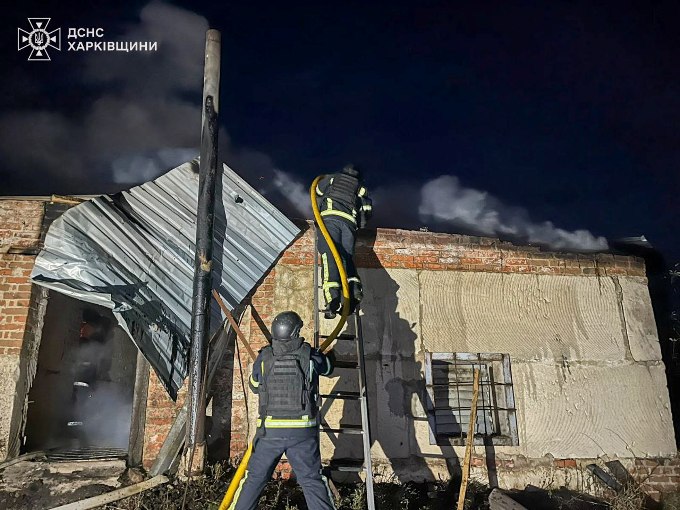 Пожежа на агропідприємстві у Великому Бурлуку після атаки дрона