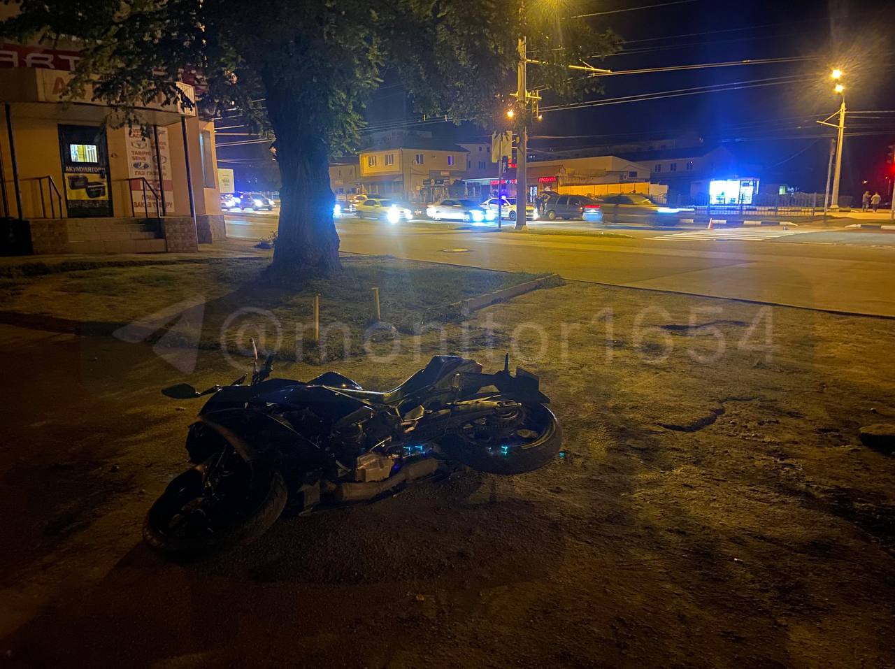 Врізався у автівку на проспекті п'яний мотоцикліст: Новини Харкова