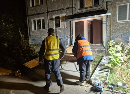 У Салтівському районі Харкова після нічного обстрілу пошкоджено 18 будівель (фото)