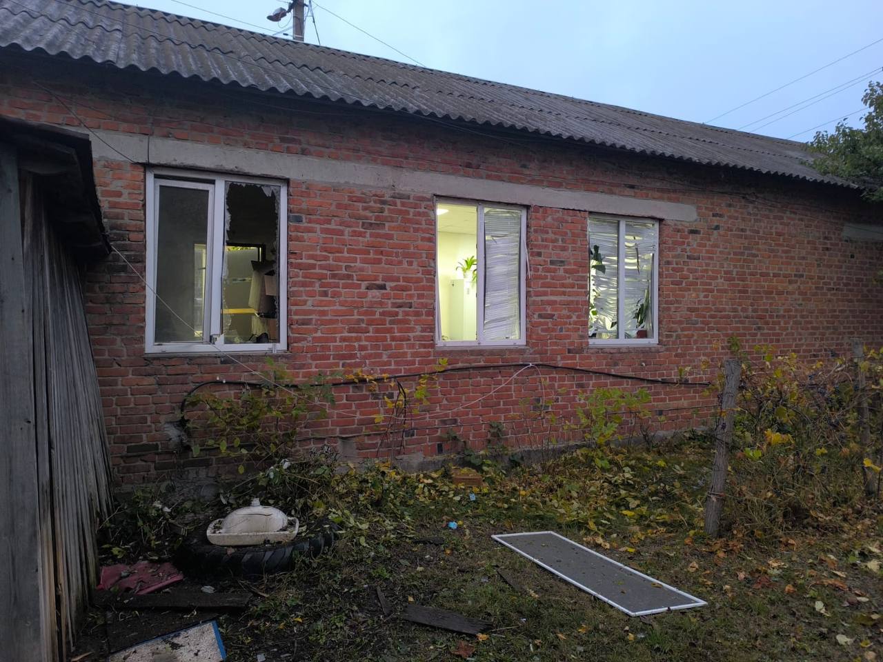 Протягом години ворог двічі атакував Золочівську громаду: пошкоджено “Харківобленерго”