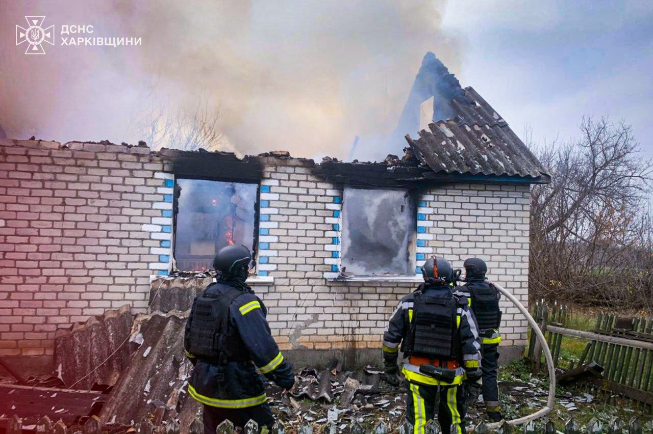 Вбили жінку росіяни ударом БПЛА по будинку у передмісті: Новини Харкова