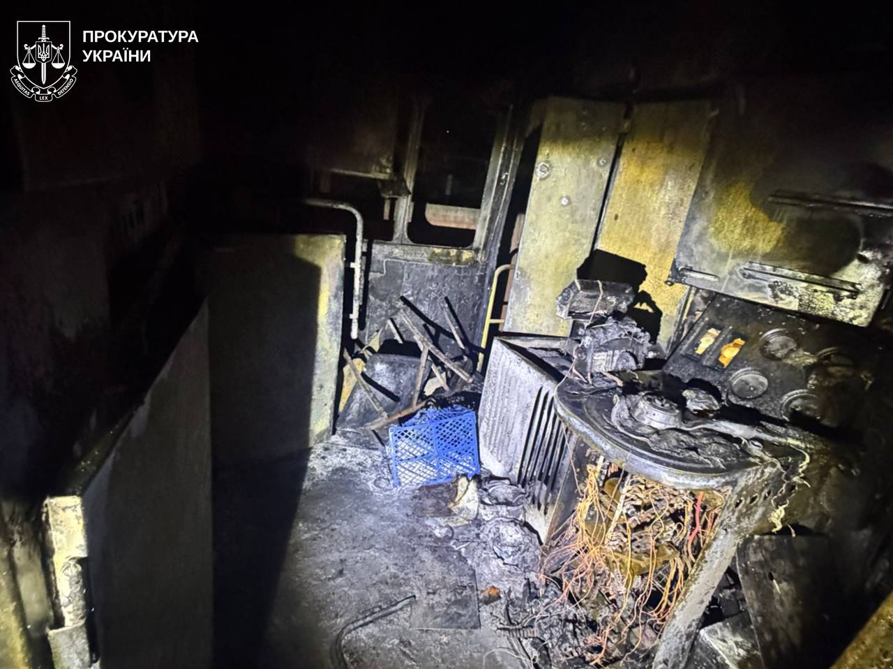 Підпалили локомотив у залізничному депо міста, під підозрою підліток: Новини Харкова