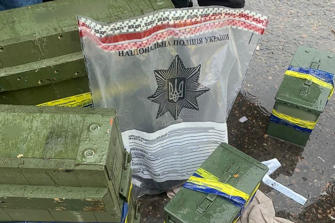 Кінологи бригади «Скіф» затримали авто з великим арсеналом зброї на блокпосту Харкова