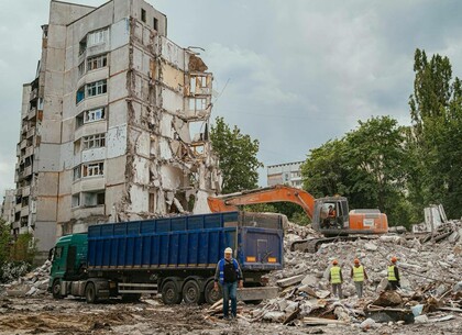 У Харкові демонтують будинки, що не підлягають відновленню: завершено перші об’єкти (фото)
