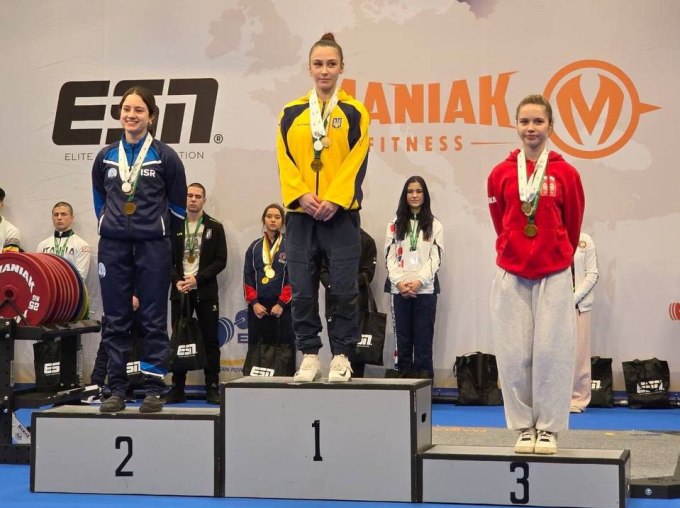 Катерина Яковенко здобула три медалі на Євро з паверліфтингу