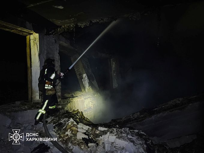 Новини Харкова: пожежа після удару БпЛА по навчальному закладу Підсереднього