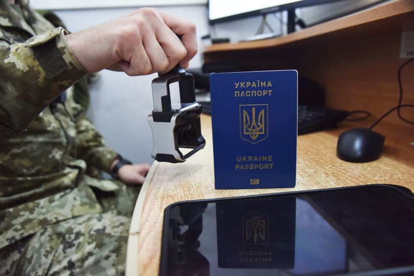 черги на кордоні україни