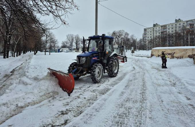 Новини Харкова: масове прибирання снігу після негоди
