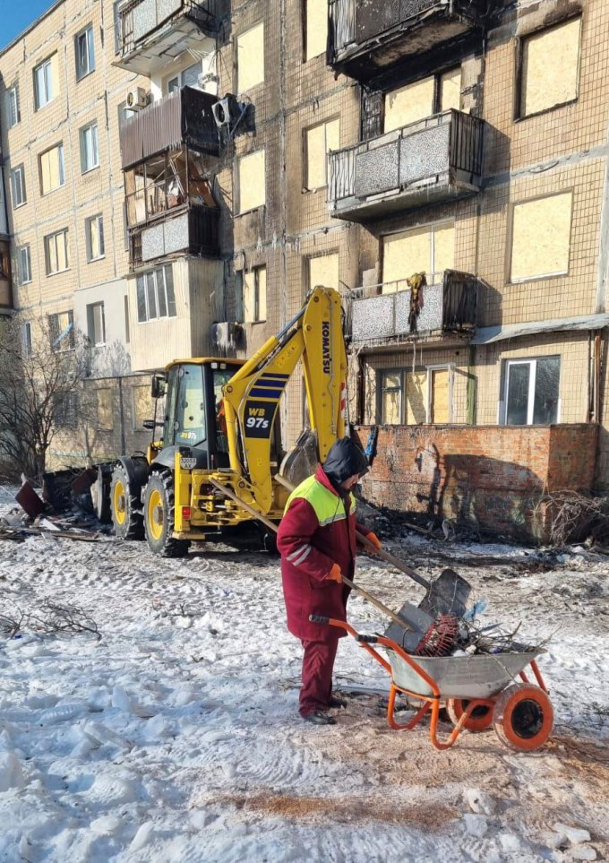 Новини Харкова: ліквідація наслідків обстрілу Салтівки