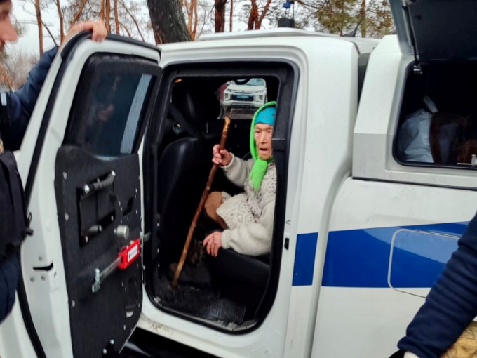 Новини Харкова: евакуація жителів Студенка силами поліції