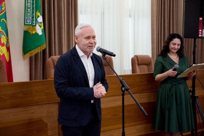 Новини Харкова: Терехов привітав працівниць ПФУ