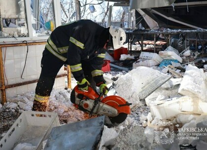 Фото наслідків удару БпЛА: 2 загиблих і семеро поранених у Харкові