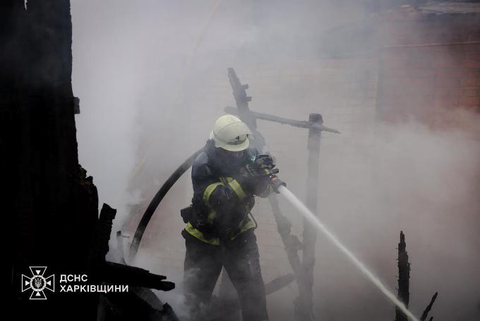 Новини Харкова: пожежа у Новобаварському районі
