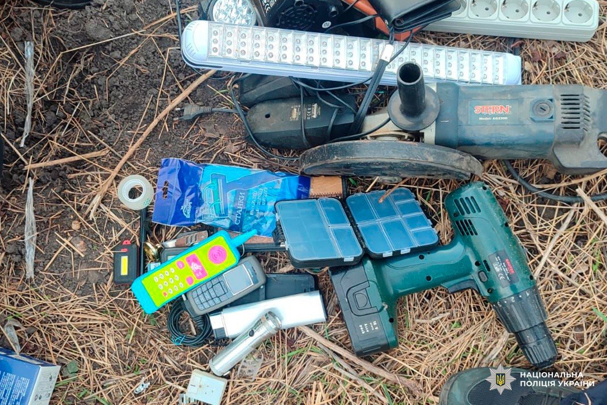 Пограбував та підпалив будинок зухвалий злодюга на Харківщині: Новини Харкова