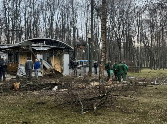 Новини Харкова: дрон «шахед» вибухнув у Центральному парку