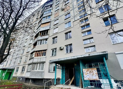 На вулиці Академіка Павлова триває відновлення багатоквартирного житлового будинку