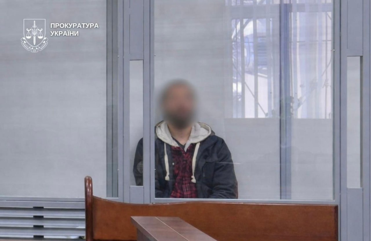 Гвалтував роками падчерку та засуджений вітчим