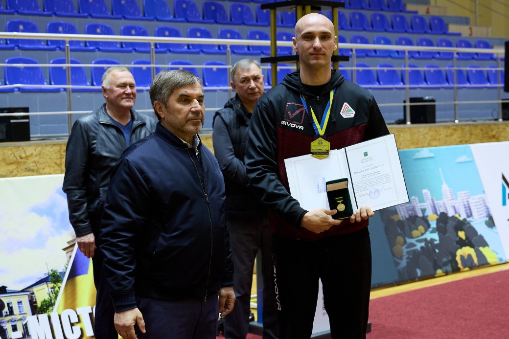 Нагородили чемпіонів України волейбольний клуб «Локомотив 1945»: Новини Харкова