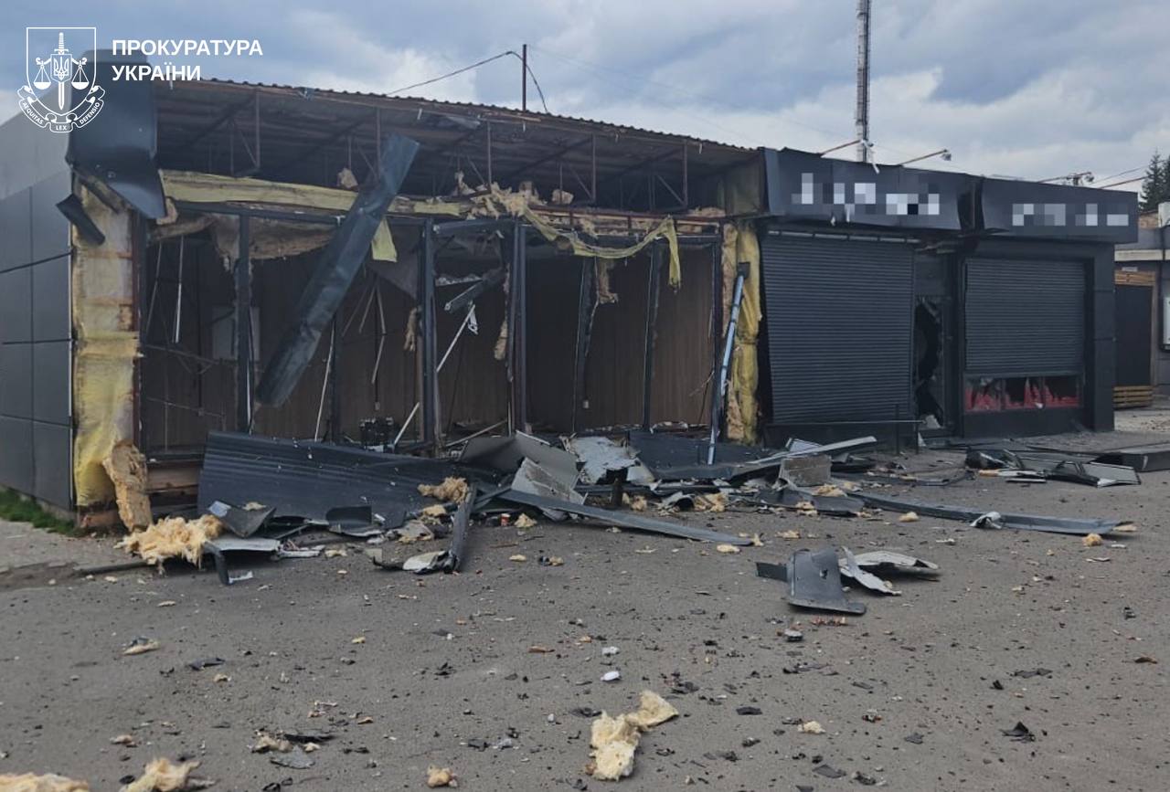 Гатять по Харківщині загарбники, поранено 5 людей через подвійний удар БПЛА Молнія по Харківщині: Новини Харкова