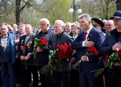 У Харкові вшанували ліквідаторів ЧАЕС та висадили дерева до річниці катастрофи (фото)