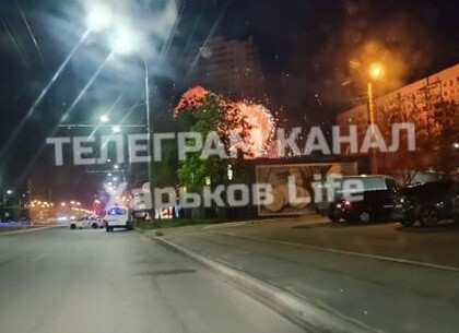 У Харкові вибухнув військовий пікап (оновлено)