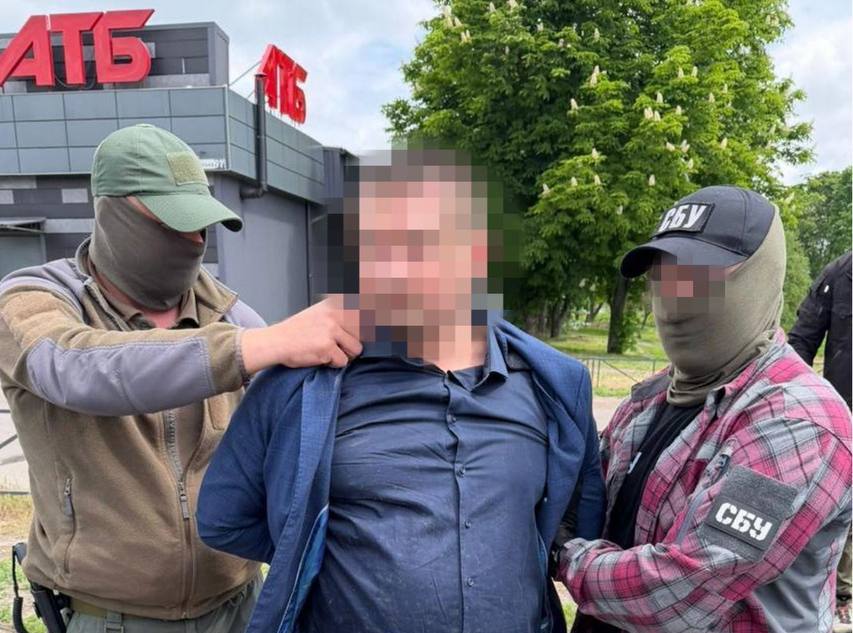 Вимагав тисячі доларів з клієнта та викритий СБУ адвокат: Новини Харкова