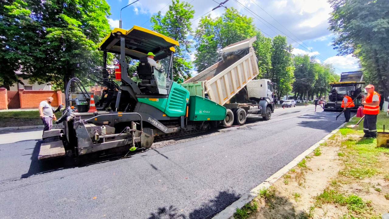 Виконують поточний ремонт вулиць міста у посиленому режимі фахівці КП «Шляхрембуд»: Новини Харкова
