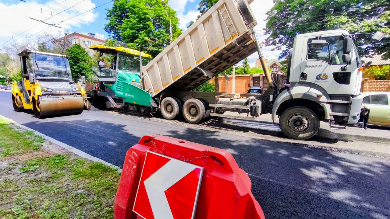 Виконують поточний ремонт вулиць міста у посиленому режимі фахівці КП «Шляхрембуд»: Новини Харкова