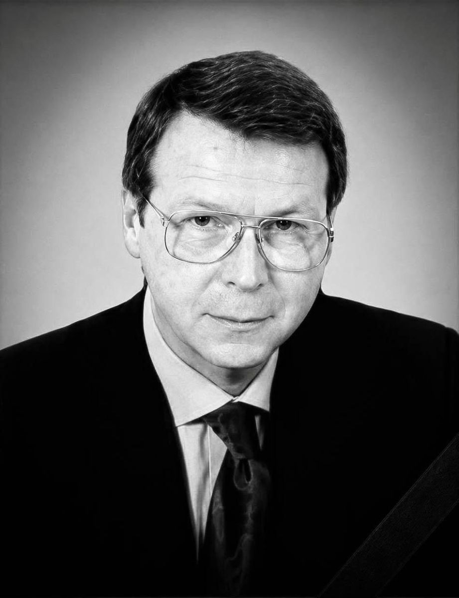 Пішов з життя колишній віцепрем’єр-міністр та один із творців Конституції України