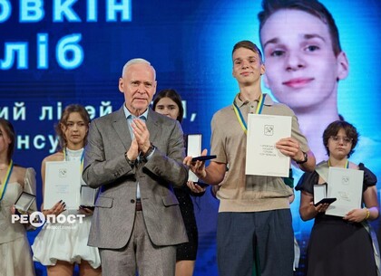 У Немишлянському районі Харкова відбулися випускні урочистості