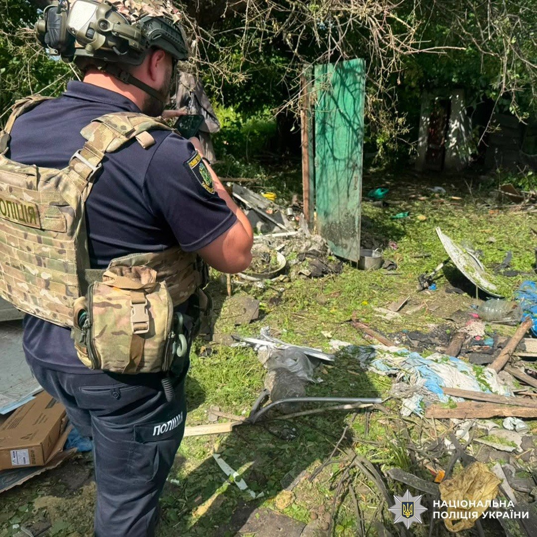 Показали світлини з місць обстрілів Харківщин правоохоронці: Новини Харкова