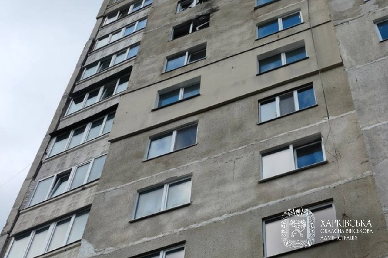 Новини Харкова: після удару дрона по багатоповерхівці є постраждала