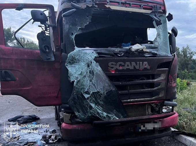 Новини Харкова: дрони атакували дві АЗС у Берестинському районі