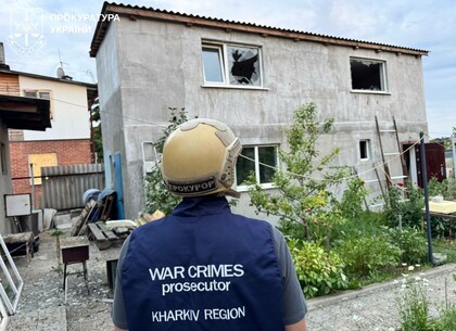 Серед постраждалих – дворічна дитина: прокуратура повідомила нові деталі нічного удару по Харкову (фото)