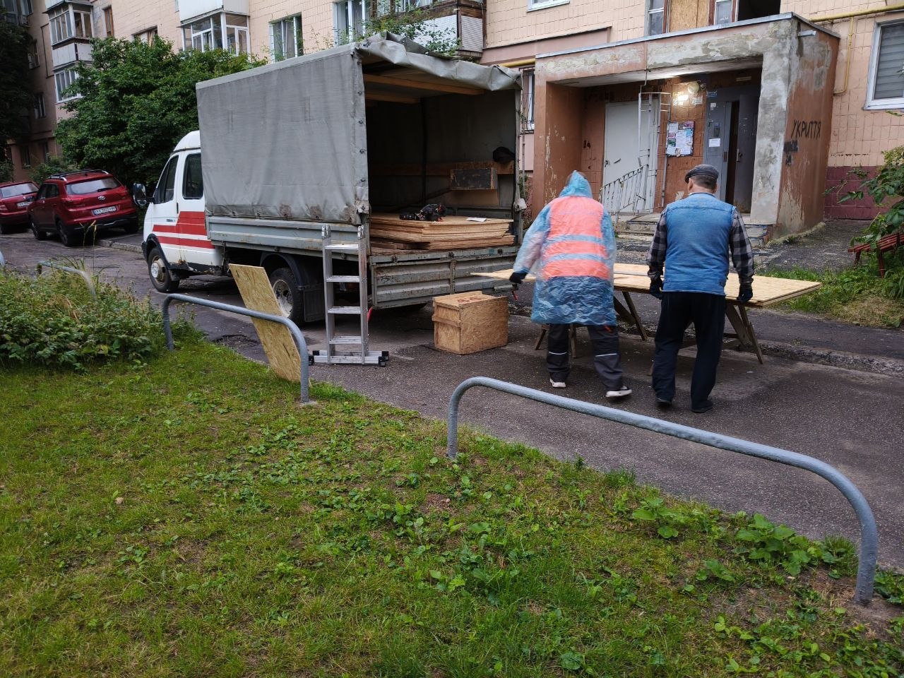 Вибив сотні вікон у харківських житлових будинках під час нічного удару ворого: Новини Харкова