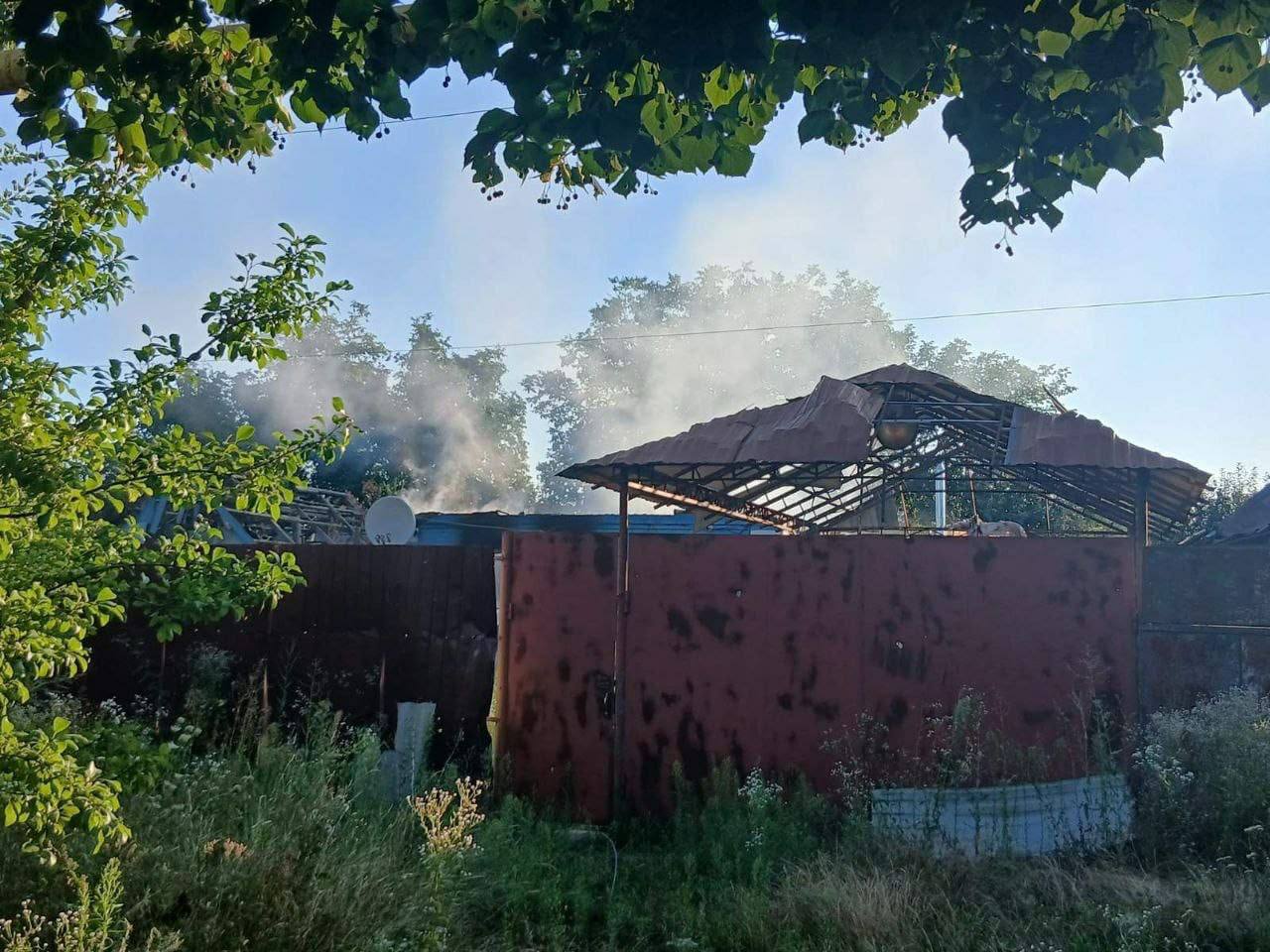 Новини Харкова: «Молнія» знищила будинок в Одноробівці