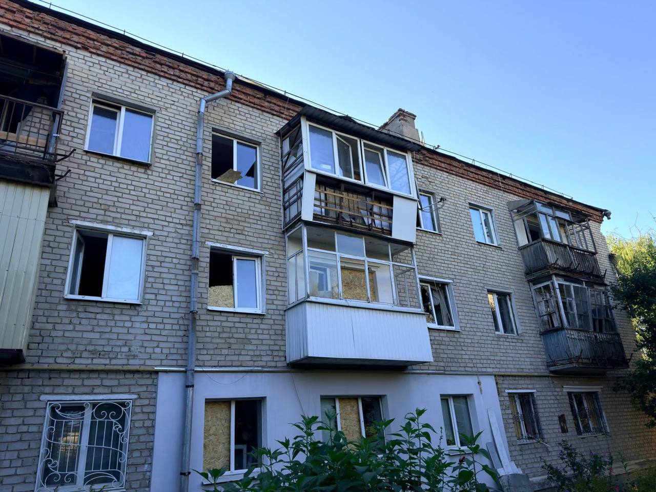 Новини Харкова: КАБ пошкодив будинки в Ізюмі