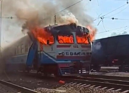Окупанти вдарили по електричці на Харківщині, загинули двоє жінок, постраждала дитина (оновлено)