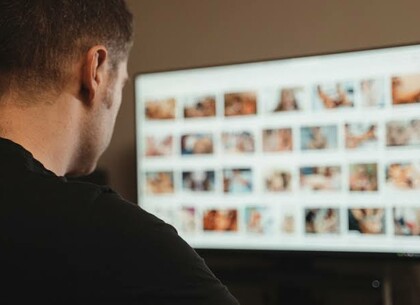 Легалізація порнографії для ВПК: потенційні мільйонні доходи для української армії