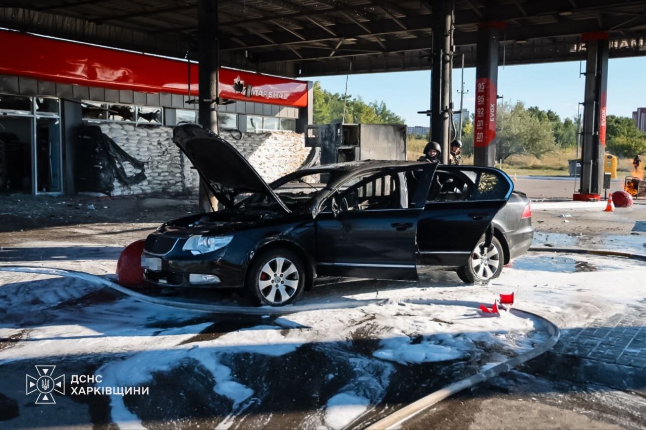 Атакували безпілотниками три АЗС у місті протягом дня : Новини Харкова